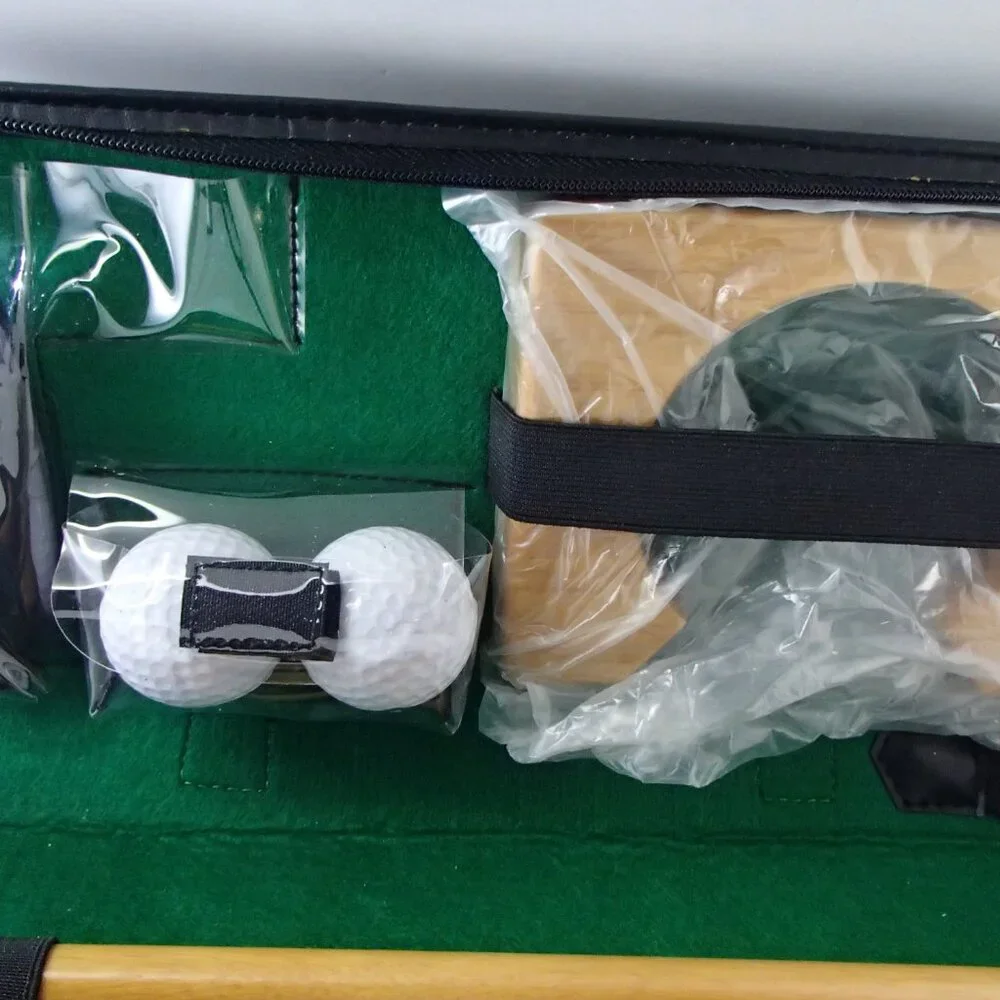 Portable Travel Golf Putter Gift Set Collapsible In Case With Balls and Cup - Picture 3 of 4